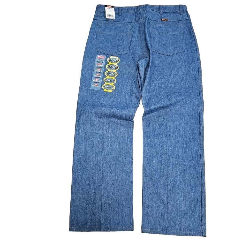 NWT Wrangler Men’s Stretch Jeans 36x29 Medium Wash Straight Leg
